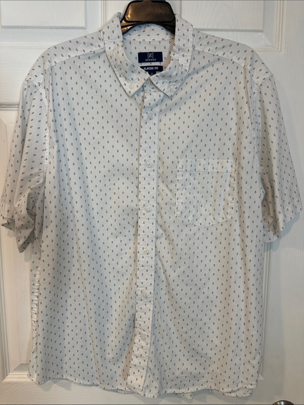 George White Short-Sleeve Button-Down Shirt with Navy Micro Pattern